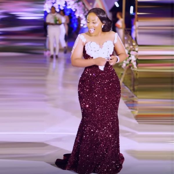 burgundy sequined plus size prom dresses with tassels appliques sheer neck evening gowns mermaid party, Black
burgundy sequined plus size prom dresses with tassels appliques sheer neck evening gowns mermaid party, Black