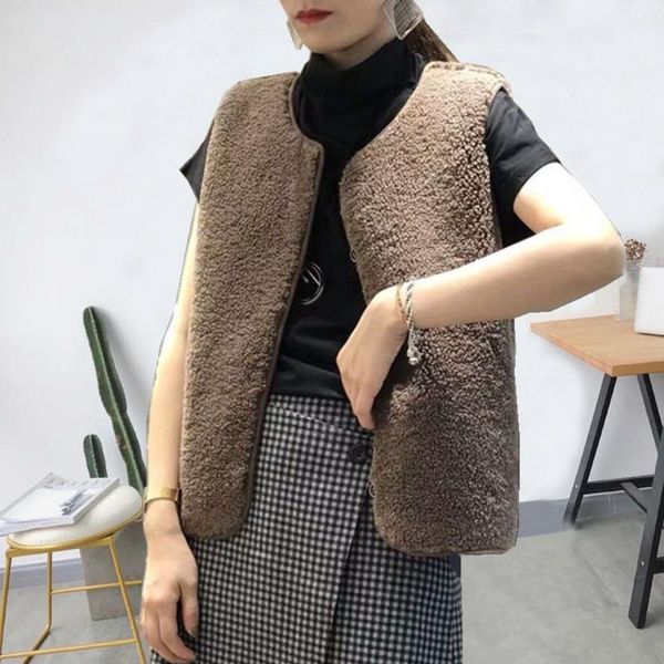 women's vests 2021 winter stand collar women jacket warm plush vest cotton padded sleeveless female waistcoat, Black;white
women's vests 2021 winter stand collar women jacket warm plush vest cotton padded sleeveless female waistcoat, Black;white