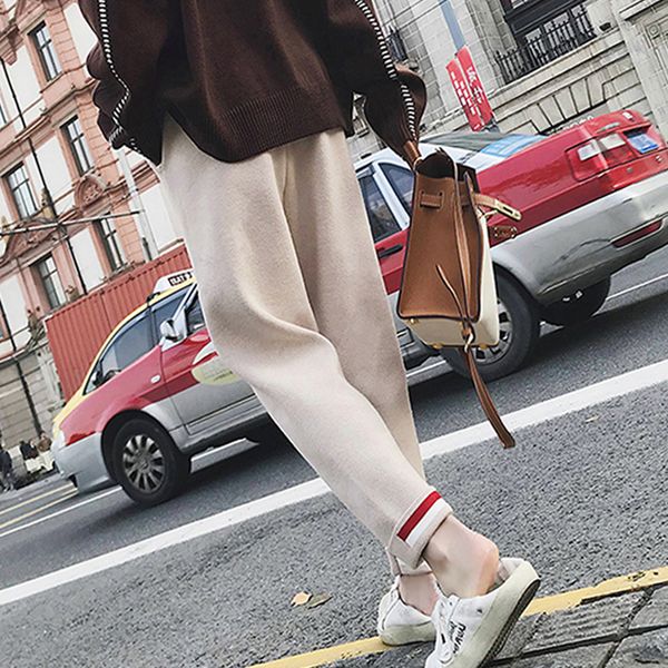 pregnant women's leggings spring fashion wear and winter clothes fashionable mother knitted pants autumn net red harun, White
pregnant women's leggings spring fashion wear and winter clothes fashionable mother knitted pants autumn net red harun, White
