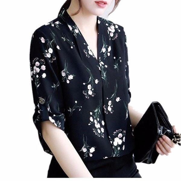 women's blouses & shirts plus size five-point sleeve chiffon shirt female floral print cold wind was thin button decoration simple comm, White
women's blouses & shirts plus size five-point sleeve chiffon shirt female floral print cold wind was thin button decoration simple comm, White