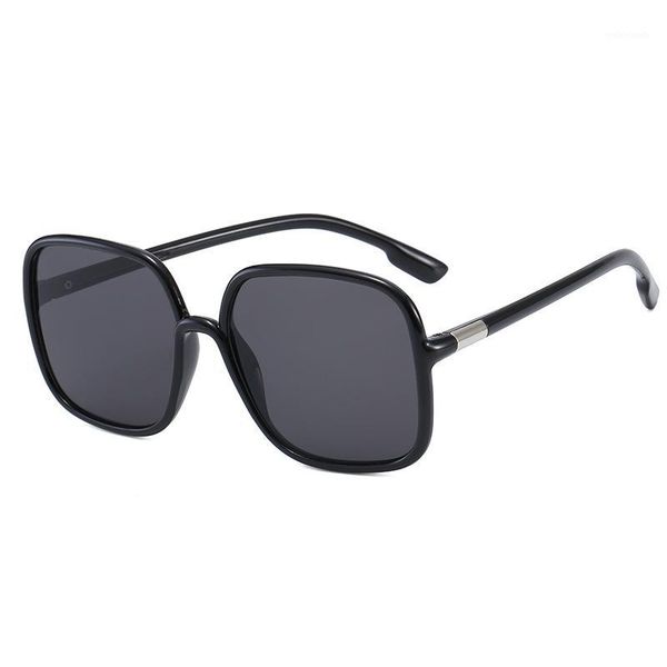 sunglasses polarized female beach square frame sun glasses driving car eyewear for women vintage personality uv4001, White;black
sunglasses polarized female beach square frame sun glasses driving car eyewear for women vintage personality uv4001, White;black