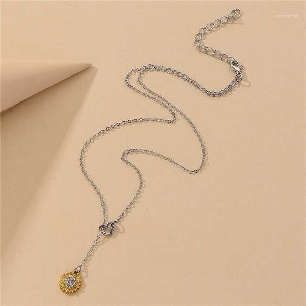sunflower choker necklace for women chain statement collar female chocker shining jewelry in1, Golden;silver
sunflower choker necklace for women chain statement collar female chocker shining jewelry in1, Golden;silver
