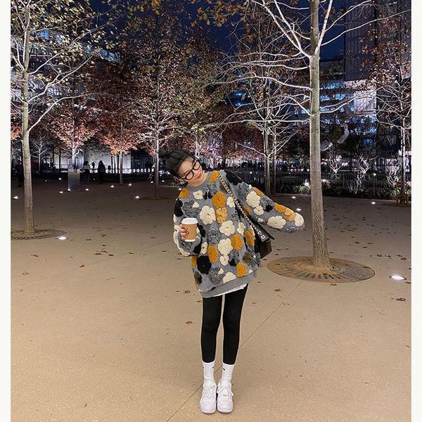 women's sweaters colorful flower round neck pullover loose lazy wind thickened warm coat women, White;black
women's sweaters colorful flower round neck pullover loose lazy wind thickened warm coat women, White;black