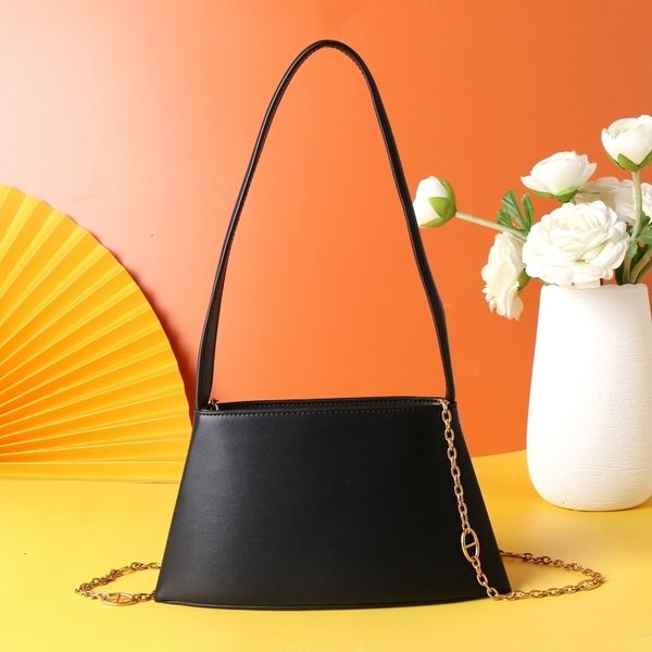 9002#9013# niche tenperament cowhide leather handbag white 2020 yellow shoulder bag with chain
9002#9013# niche tenperament cowhide leather handbag white 2020 yellow shoulder bag with chain