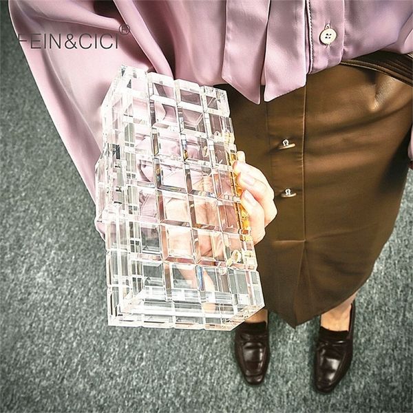 clear acrylic clutch women transparent plastic box dubai girl vintage retro evening party handbag new summer bag y201224
clear acrylic clutch women transparent plastic box dubai girl vintage retro evening party handbag new summer bag y201224