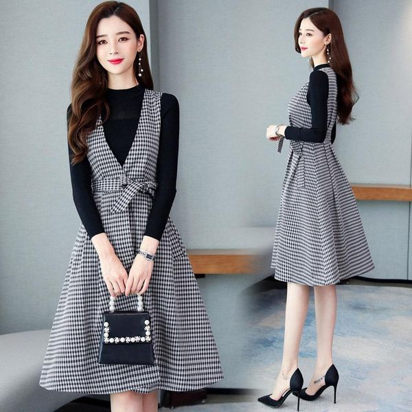 casual dresses large size women's dress long sleeve knitted bottomed thin waist two piece set, Black;gray
casual dresses large size women's dress long sleeve knitted bottomed thin waist two piece set, Black;gray