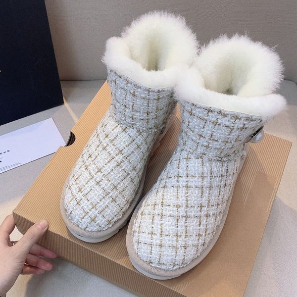 warm winter women ankle snow booties flat heel cloth with rhinestone button luxury designer snow boots, Black
warm winter women ankle snow booties flat heel cloth with rhinestone button luxury designer snow boots, Black