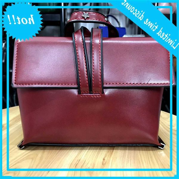 2020 new single shoulder women straddle fashion messenger chain bag guangzhou goods
2020 new single shoulder women straddle fashion messenger chain bag guangzhou goods