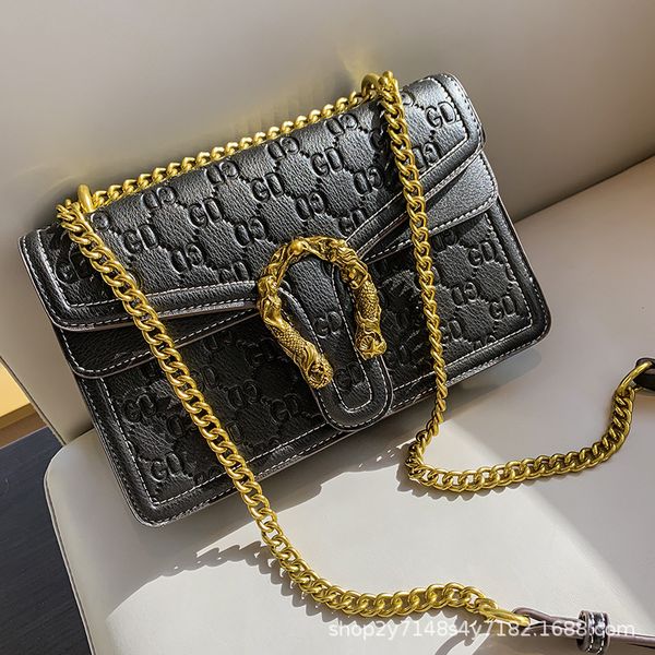 womens bag embossed wine god bag womens bag 2020 new chain small square crossbody small fashion factory direct sales
womens bag embossed wine god bag womens bag 2020 new chain small square crossbody small fashion factory direct sales