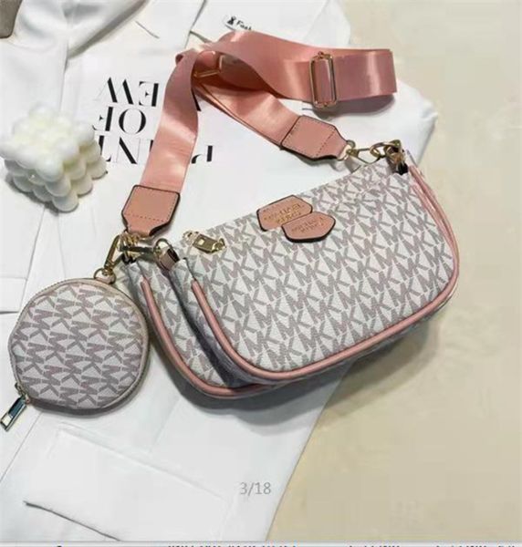 2022 a new designer bags for women sports gift cosmetic cases lady italy models, fashion casual shoulder classic handbags st94
2022 a new designer bags for women sports gift cosmetic cases lady italy models, fashion casual shoulder classic handbags st94