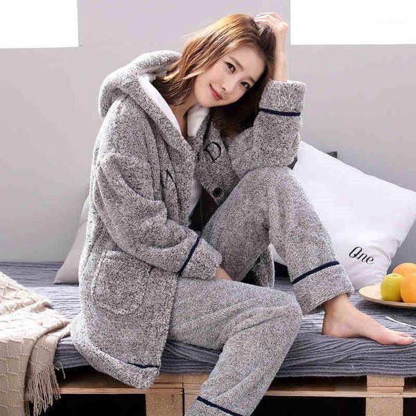 coral velvet pajamas for women winter thickening plus velvet warm sets cute students autumn flannel two-piece set homewear f17181, Black;red
coral velvet pajamas for women winter thickening plus velvet warm sets cute students autumn flannel two-piece set homewear f17181, Black;red
