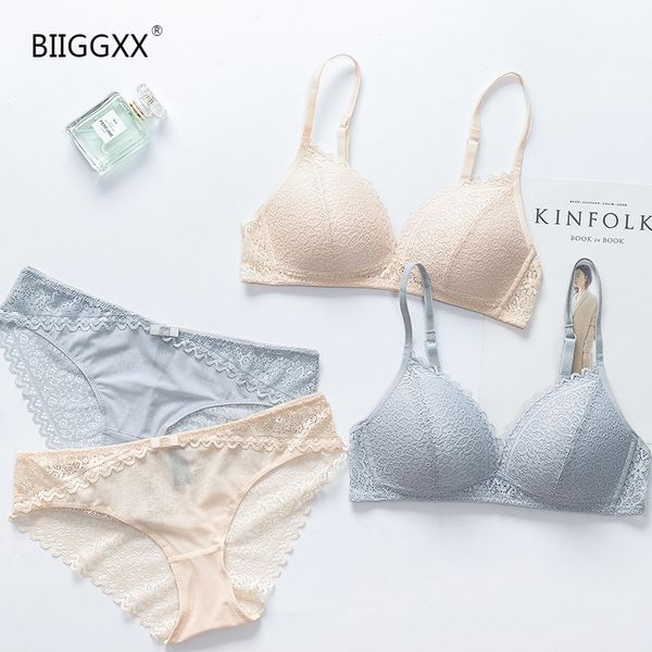 biiggxx new lace triangle cup bra set without underwire bra lingerie set bras lingerie femme rhinestone bra set c1211, Black;white
biiggxx new lace triangle cup bra set without underwire bra lingerie set bras lingerie femme rhinestone bra set c1211, Black;white