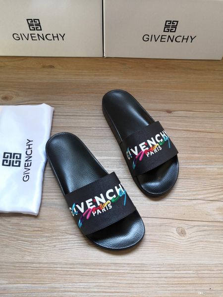 2021 new designer sandals luxury cat tiger bee print soft leather rubber men women sandals slipper size 35-45 with box, Black
2021 new designer sandals luxury cat tiger bee print soft leather rubber men women sandals slipper size 35-45 with box, Black