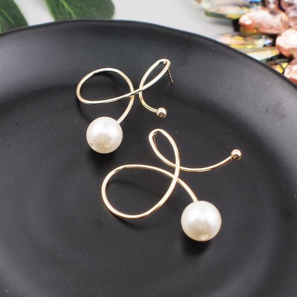 lovely gold color alloy enamel butterfly bow knot imitate pearl stud earrings for women girl gift ukmoc1, Golden;silver
lovely gold color alloy enamel butterfly bow knot imitate pearl stud earrings for women girl gift ukmoc1, Golden;silver
