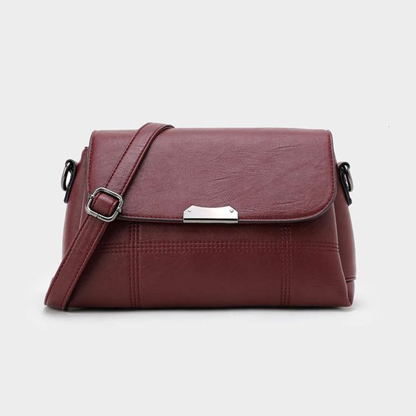luxurys designers 2021 new korean one shoulder slanting mother's women's multi-layer versatile high capacity fashionable bag
luxurys designers 2021 new korean one shoulder slanting mother's women's multi-layer versatile high capacity fashionable bag