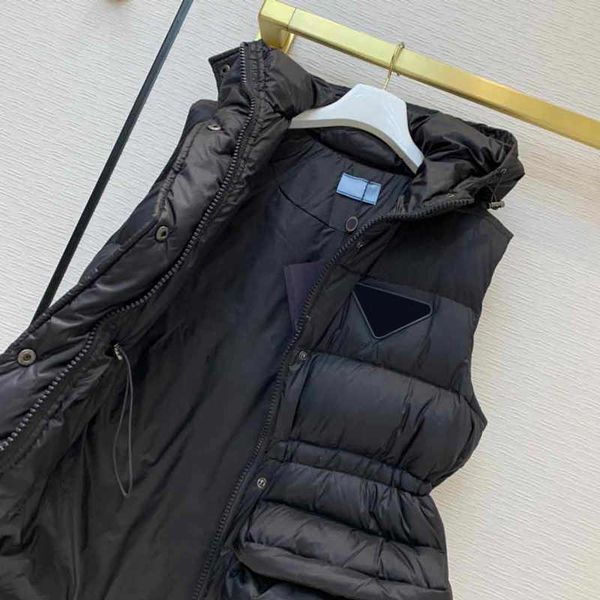 women designer parkas 21fw new sleeveless vest coat with inverted triangle women hooded winter warm jacket 2 colors, Black
women designer parkas 21fw new sleeveless vest coat with inverted triangle women hooded winter warm jacket 2 colors, Black