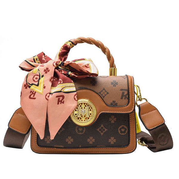 2022 factory wholesale new model direct soft leather women's versatile printed single shoulder small square bags
2022 factory wholesale new model direct soft leather women's versatile printed single shoulder small square bags