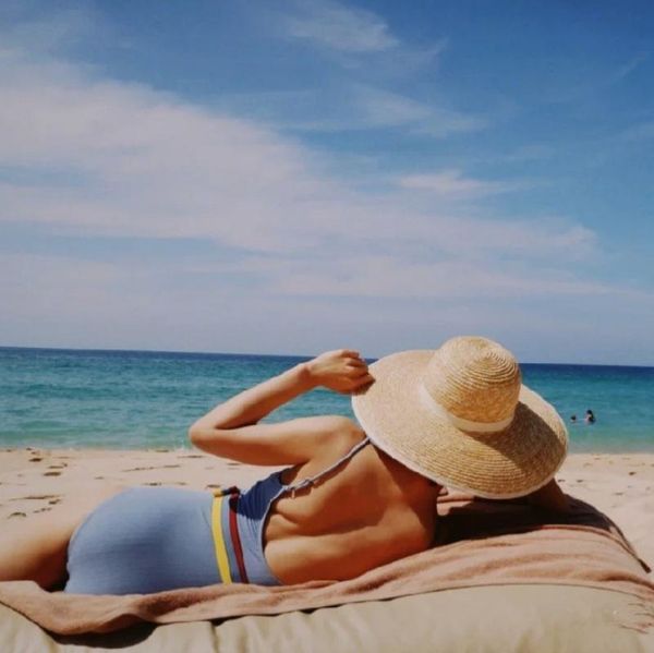 wide brim hats foreign trade original wheat straw big summer female french elegant retro hepburn sunshade holiday beach hat, Blue;gray
wide brim hats foreign trade original wheat straw big summer female french elegant retro hepburn sunshade holiday beach hat, Blue;gray