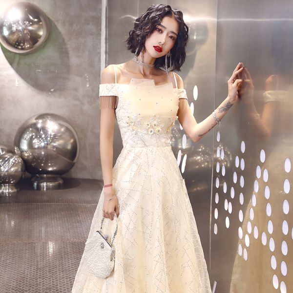 robe de soiree off the shoulder champagne embroidery beading elegant party evening dresses long vestido de festa prom dresses, Black;red
robe de soiree off the shoulder champagne embroidery beading elegant party evening dresses long vestido de festa prom dresses, Black;red
