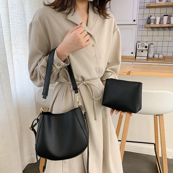 retro style small handbag women's winter 2021 korean versatile one shoulder slanting bag fashion bucket crossbody for women
retro style small handbag women's winter 2021 korean versatile one shoulder slanting bag fashion bucket crossbody for women