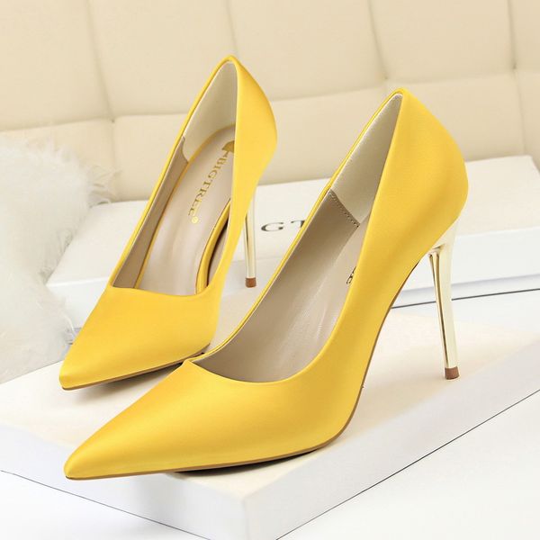 2020 .5cm high heels woman pointed to the silk bombs formal wedding party satin scarpin blue lady plus size 43 luxury shoes k3cf, Black
2020 .5cm high heels woman pointed to the silk bombs formal wedding party satin scarpin blue lady plus size 43 luxury shoes k3cf, Black