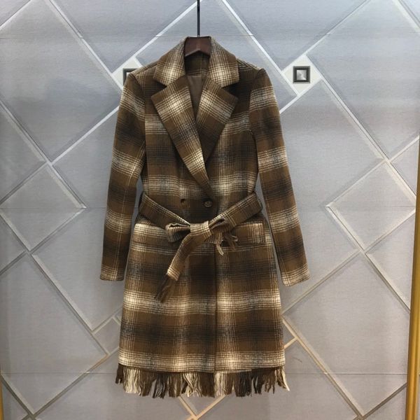 the new autumn/winter 2020 women's lapel tie tied knot, waist down fringe, patchwork outer dress and dress, Black;gray
the new autumn/winter 2020 women's lapel tie tied knot, waist down fringe, patchwork outer dress and dress, Black;gray