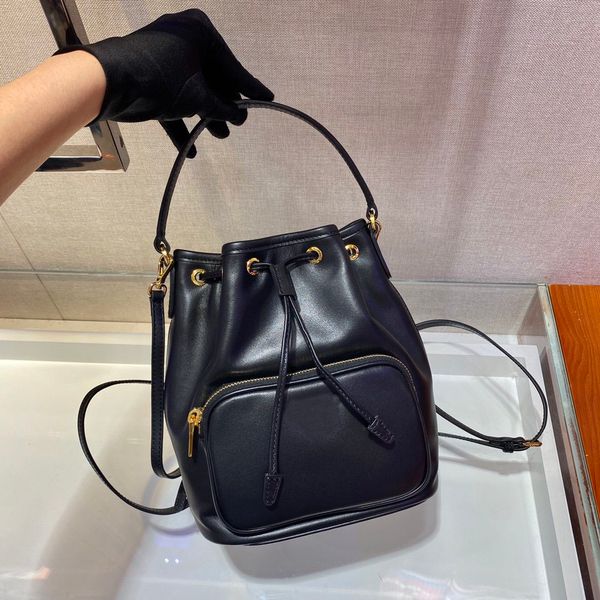 factory wholesale 2020 new handbag cross pattern synthetic leather shell chain bag shoulder messenger bag fashionista 23*18*12cm
factory wholesale 2020 new handbag cross pattern synthetic leather shell chain bag shoulder messenger bag fashionista 23*18*12cm