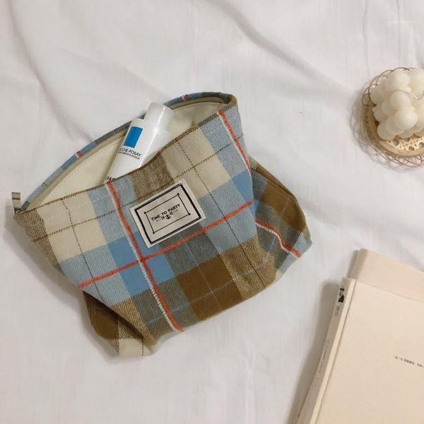 korean frosted cotton plaid cosmetic bag zipper make up cosmetic pouch travel beauty storage bag women casual hand 2020 new1
korean frosted cotton plaid cosmetic bag zipper make up cosmetic pouch travel beauty storage bag women casual hand 2020 new1