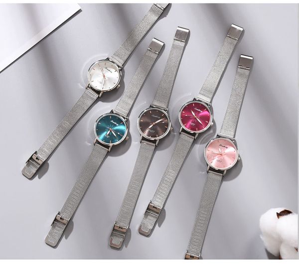 wholesale 30pcs mixed color fashion 29mm x 10mm 34g quartz ladies watch women's children's students watches casual wristwatches ch, Slivery;brown
wholesale 30pcs mixed color fashion 29mm x 10mm 34g quartz ladies watch women's children's students watches casual wristwatches ch, Slivery;brown