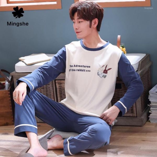 autumn and winter large size men's pajamas set cotton men's pajamas long-sleeved suit jacket +casual pants 2019 new home service1, Black;brown
autumn and winter large size men's pajamas set cotton men's pajamas long-sleeved suit jacket +casual pants 2019 new home service1, Black;brown