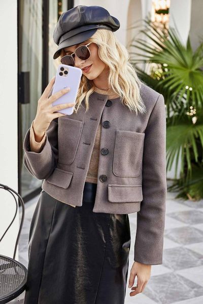 women 2021 fashion slim woolen short jacket coat vintage long sleeve pockets single breasted female chic coats spring autumn, Black
women 2021 fashion slim woolen short jacket coat vintage long sleeve pockets single breasted female chic coats spring autumn, Black