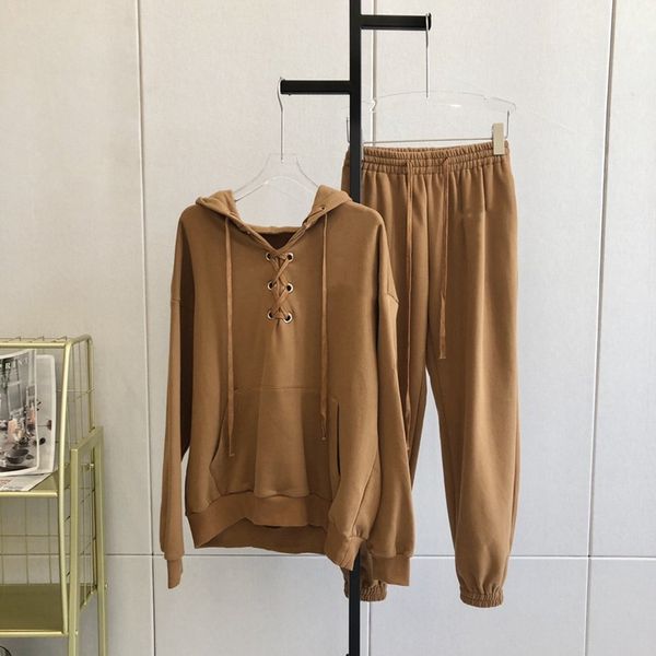 2020 new custom classic pull cable printing casual suit exquisite version thread texture ladies clothes ing, Tan;black
2020 new custom classic pull cable printing casual suit exquisite version thread texture ladies clothes ing, Tan;black
