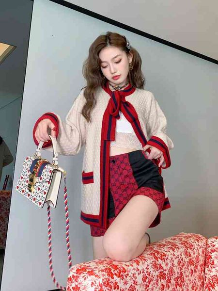 women's sweaters british style 21ss classic casual sweaters women round neck striped embroidery texture comfortable anti-static breatha, White;black
women's sweaters british style 21ss classic casual sweaters women round neck striped embroidery texture comfortable anti-static breatha, White;black