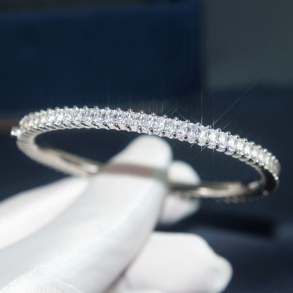 a family s925 sterling silver bracelet female diamond set zircon simple jewelry personality temperament anti allergy, Black
a family s925 sterling silver bracelet female diamond set zircon simple jewelry personality temperament anti allergy, Black