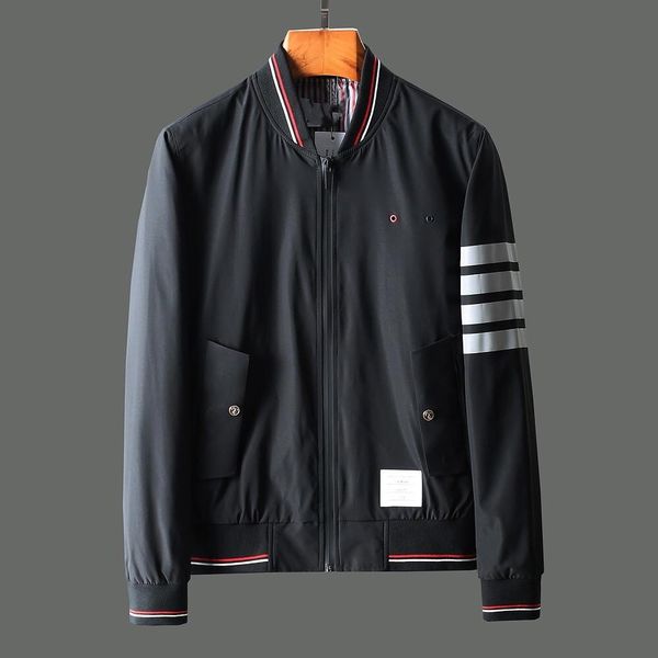 2020 new men's designer jacket fashion long sleeve stand-up collar sports autumn zipper jacket windbreaker color matching, Black;brown
2020 new men's designer jacket fashion long sleeve stand-up collar sports autumn zipper jacket windbreaker color matching, Black;brown