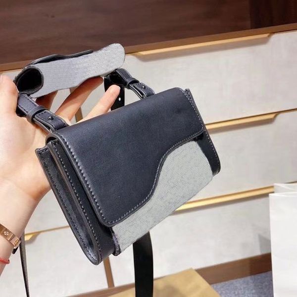 2021 oblique luxury designer women shoulder bags embroidery knitting canvas cross body vintage wallet totes clutch fashion bags
2021 oblique luxury designer women shoulder bags embroidery knitting canvas cross body vintage wallet totes clutch fashion bags