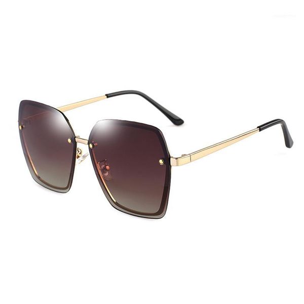 2020 new stylish fashion retro polygonal frameless cut-edge sunglasses resin material lenses 6368 uv400 protection eyewear1, White;black
2020 new stylish fashion retro polygonal frameless cut-edge sunglasses resin material lenses 6368 uv400 protection eyewear1, White;black