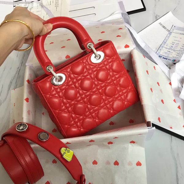 2021 designer luxury handbag lady bag purse women shoulder bag leather detachable chain three lattice rattan pattern party fashion a2
2021 designer luxury handbag lady bag purse women shoulder bag leather detachable chain three lattice rattan pattern party fashion a2
