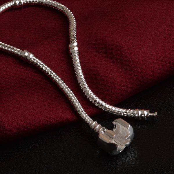 snake bracelets factory silver wholesale 3mm 925 sterling chain fit pandora charm bead bangle bracelet jewelry gift for 65gb, Black
snake bracelets factory silver wholesale 3mm 925 sterling chain fit pandora charm bead bangle bracelet jewelry gift for 65gb, Black