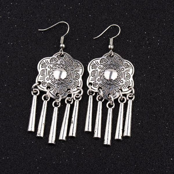 tophanqi jhumka ювелирные изделия винтаж цыганские длинные щепки цветовая трубка кисточкой капля серьги цветок вырезанные серьги для женщин, Silver
tophanqi jhumka ювелирные изделия винтаж цыганские длинные щепки цветовая трубка кисточкой капля серьги цветок вырезанные серьги для женщин, Silver