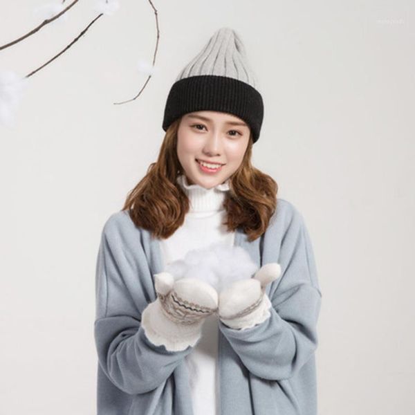 2020 new warm winter gloves women extra-thick without fingers warm mittens girls driving glove christmas1, Blue;gray 
2020 new warm winter gloves women extra-thick without fingers warm mittens girls driving glove christmas1, Blue;gray