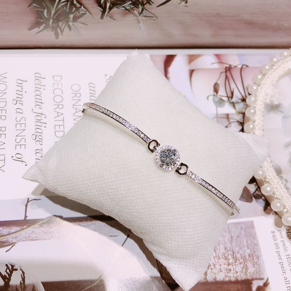 fashion sunflower stone inlaid silver bracelet bracelet 925 sterling jewelry women's with adjustable length, Golden;silver
fashion sunflower stone inlaid silver bracelet bracelet 925 sterling jewelry women's with adjustable length, Golden;silver