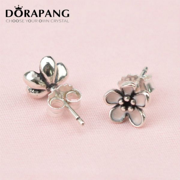 2021 new 100% 925 sterling silver pink enamel primrose earrings stud earrings with clear cz fits european style jewelry 6003, Golden;silver
2021 new 100% 925 sterling silver pink enamel primrose earrings stud earrings with clear cz fits european style jewelry 6003, Golden;silver