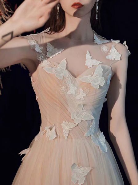 2021 new arrival lace bathrobe wedding gowns bride to be dressed as party o-neck 53o5, Blue;red
2021 new arrival lace bathrobe wedding gowns bride to be dressed as party o-neck 53o5, Blue;red