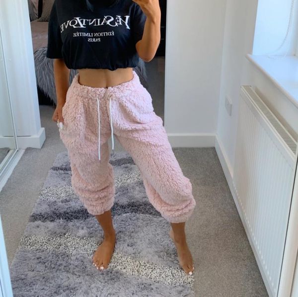 casual furry plush sweatpants women joggers trousers plus size solid color lace-up soft warm home pants for female fleece pants, Black;white
casual furry plush sweatpants women joggers trousers plus size solid color lace-up soft warm home pants for female fleece pants, Black;white