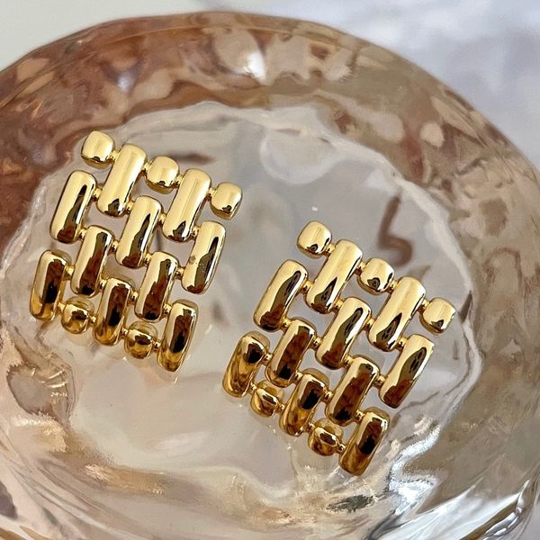 simple personality retro temperament rattan square earrings fashionable atmosphere 925 silver needle accessories female cx220310, Golden
simple personality retro temperament rattan square earrings fashionable atmosphere 925 silver needle accessories female cx220310, Golden
