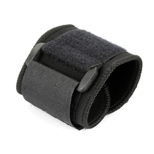 1 pair sport wristband adjustable wrist brace wrap support gym safety protect elastic wrist wraps bandages for sport qyljys, Black;red
1 pair sport wristband adjustable wrist brace wrap support gym safety protect elastic wrist wraps bandages for sport qyljys, Black;red