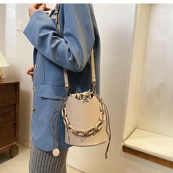 cross body bucket bag simple style pu leather one shoulder women's handbags female casual
cross body bucket bag simple style pu leather one shoulder women's handbags female casual