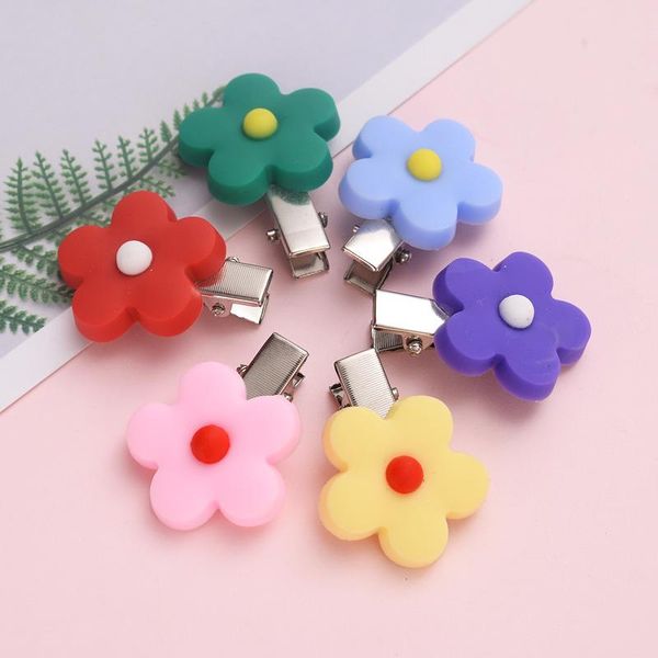 10pcs beautiful handmade soft ceramic flower hairpin temperament girl color duckbill clip side clip children's hair accessories, Slivery;white
10pcs beautiful handmade soft ceramic flower hairpin temperament girl color duckbill clip side clip children's hair accessories, Slivery;white