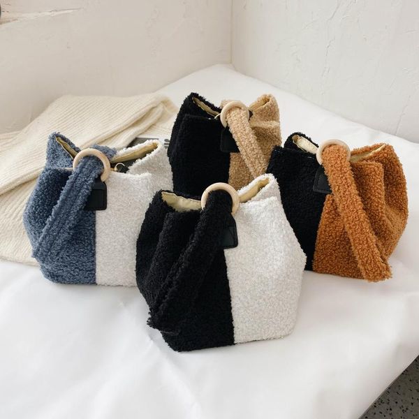 shoulder bags 2021 spring autumn fashion solid black and white bag simplicity cross handbag for women girls
shoulder bags 2021 spring autumn fashion solid black and white bag simplicity cross handbag for women girls